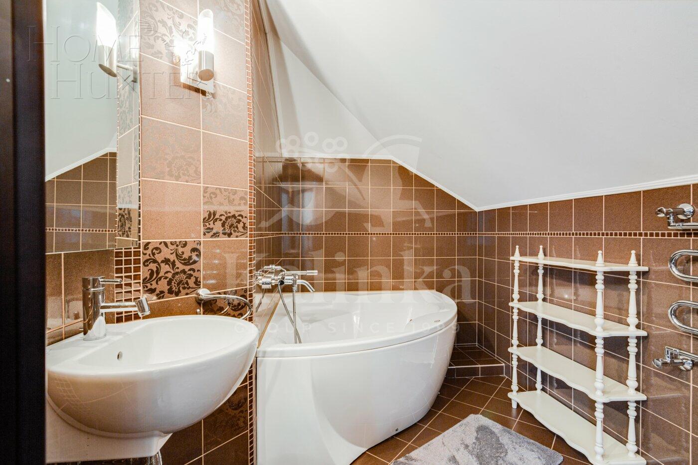 2-этажный коттедж 500 м² с отделкой