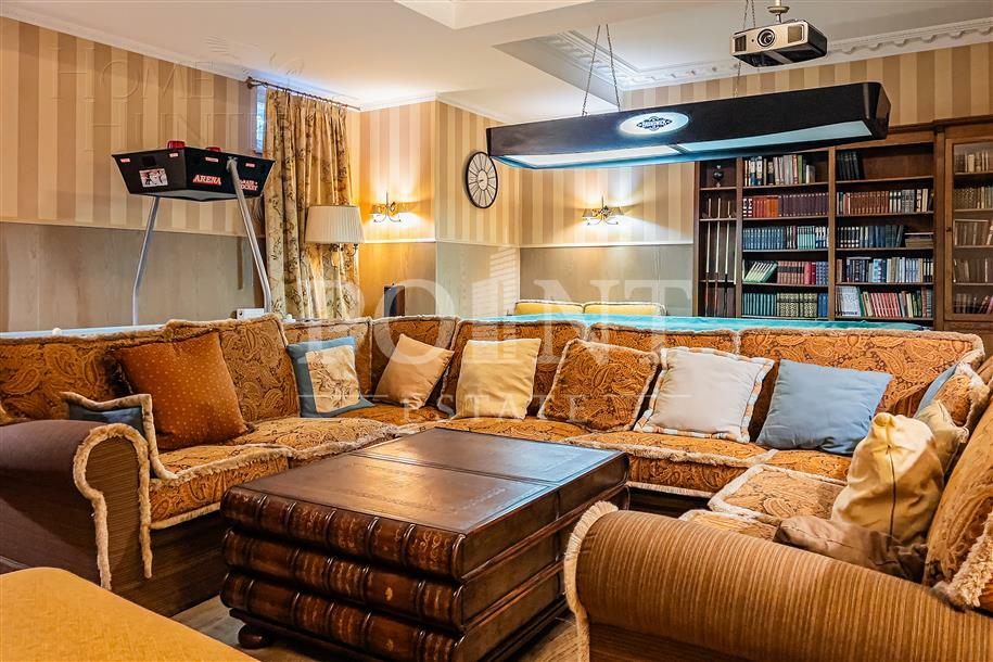 2-этажный коттедж 1 400 м² с отделкой