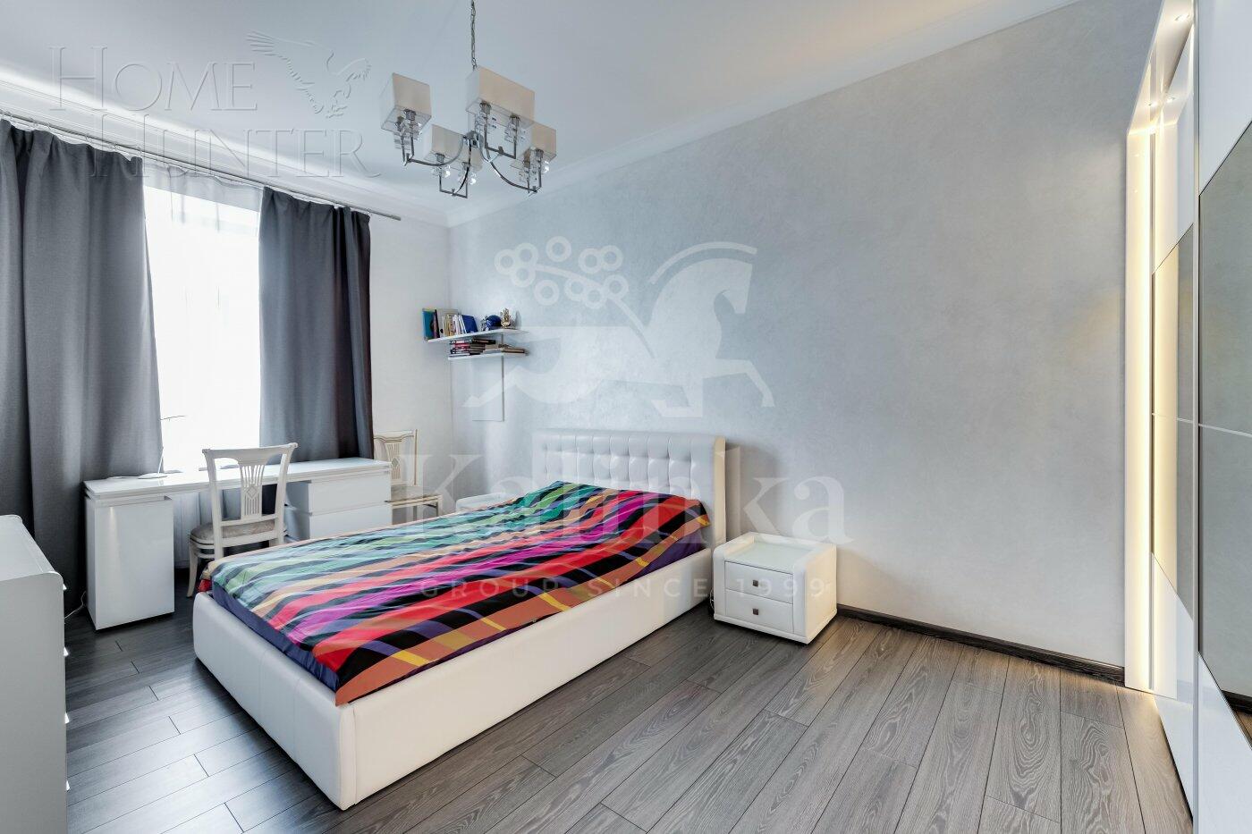 4-КОМН. КВАРТИРА С ОТДЕЛКОЙ 130 М² НА 4 ЭТАЖЕ