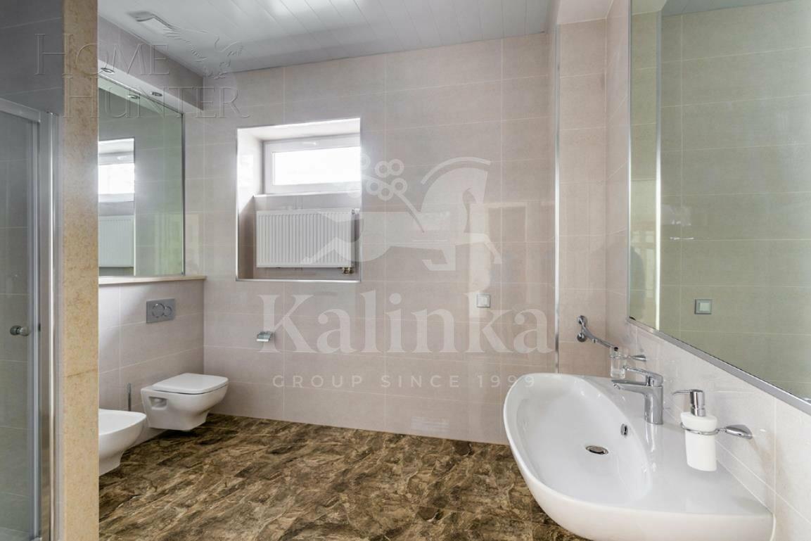 3-этажный таунхаус 360 м² с отделкой