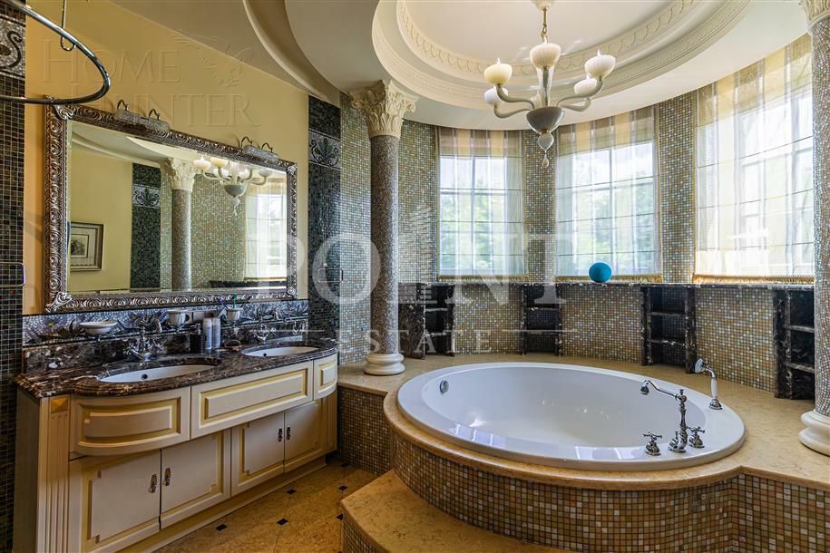 2-этажный коттедж 1 400 м² с отделкой