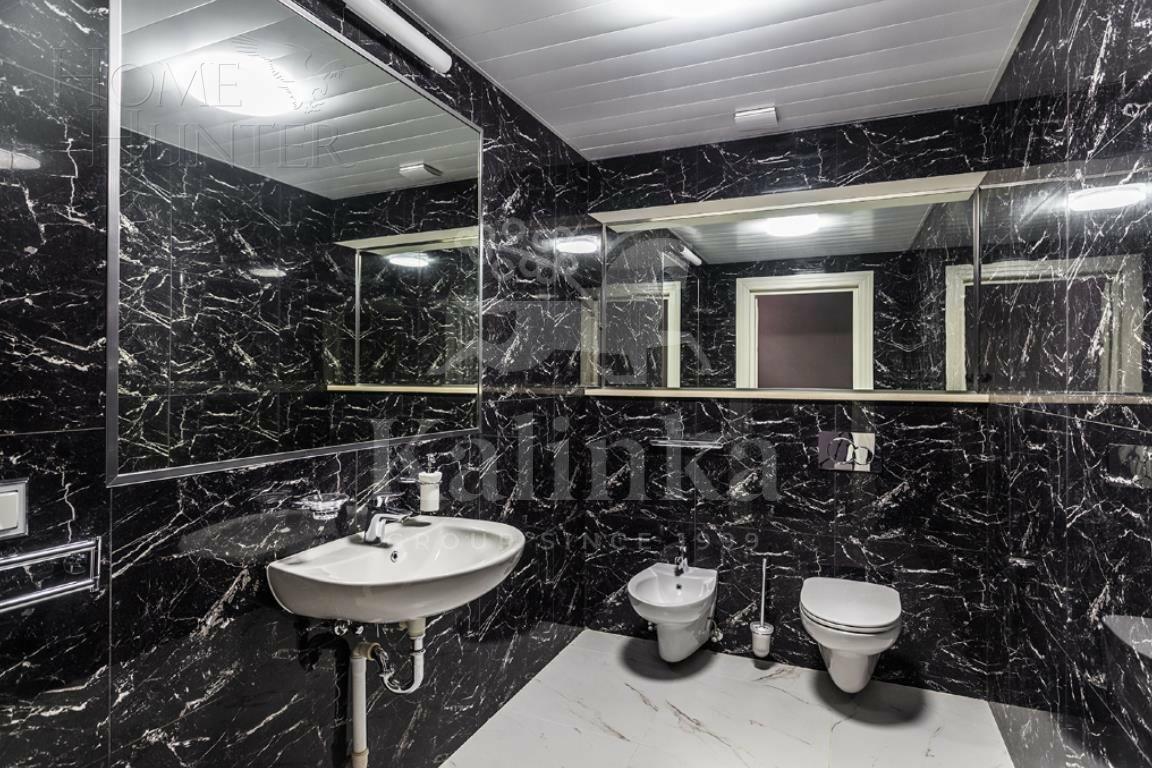 3-этажный таунхаус 360 м² с отделкой