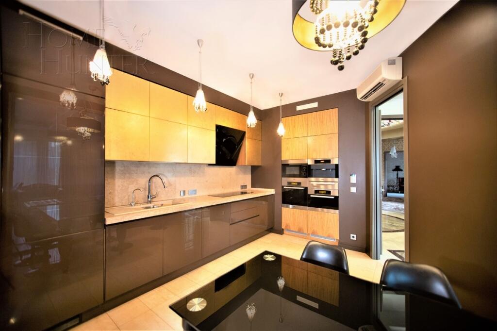 4-КОМН. КВАРТИРА С ОТДЕЛКОЙ 234 М² НА 4 ЭТАЖЕ