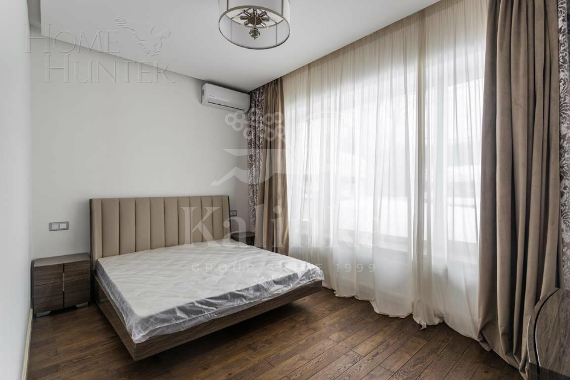 3-этажный таунхаус 360 м² с отделкой