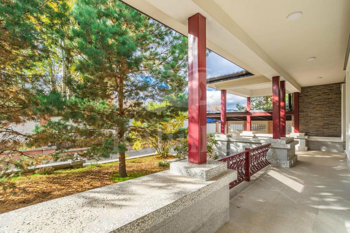 3-этажный таунхаус 360 м² с отделкой