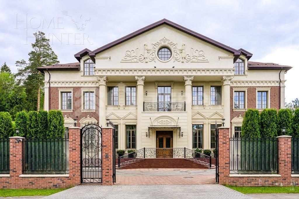 3-этажный коттедж 3 500 м² с отделкой