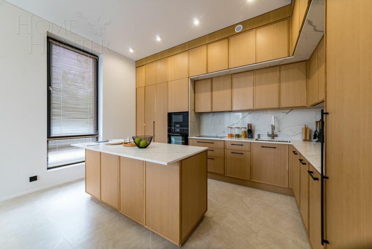 2-этажный коттедж 261 м² с отделкой