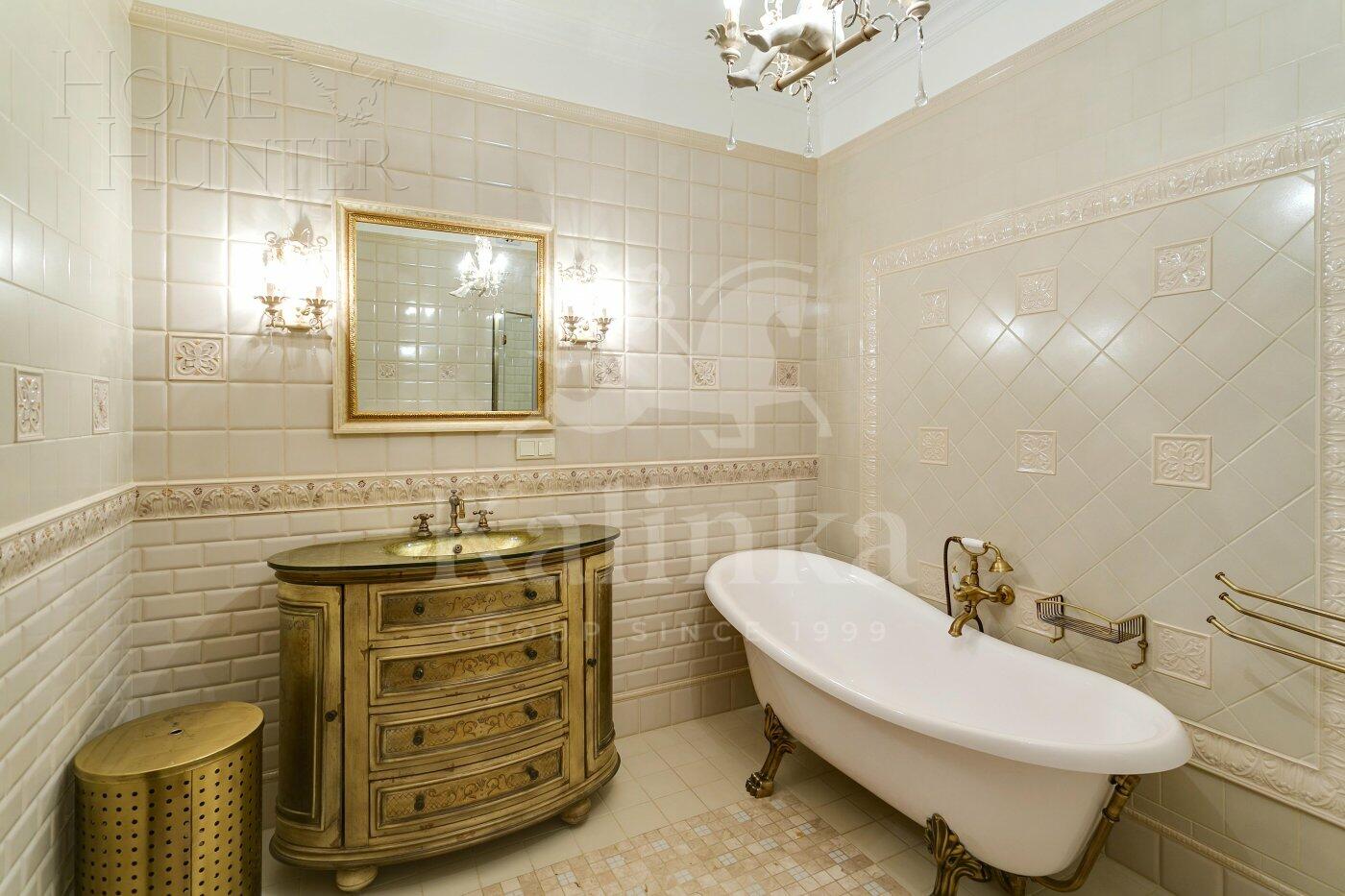 2-этажный коттедж 613 м² с отделкой