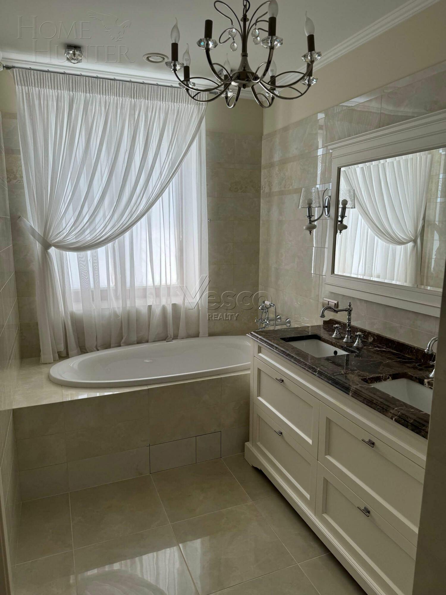 2-этажный коттедж 400 м² с отделкой