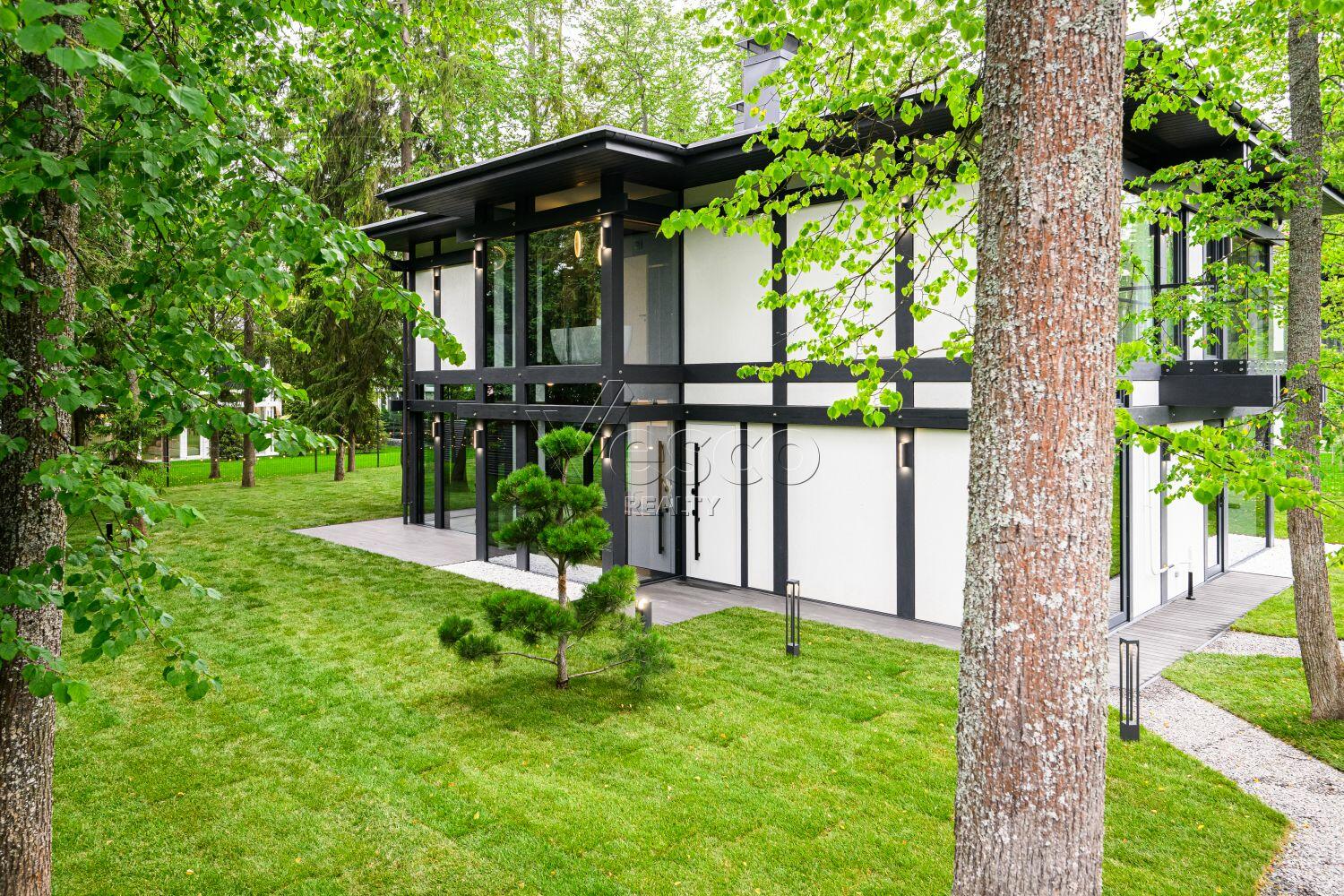 2-этажный коттедж 294 м² с отделкой