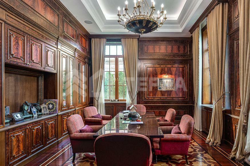 3-этажный коттедж 3 500 м² с отделкой