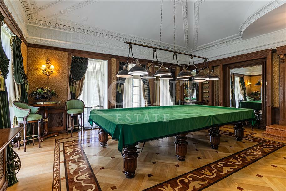 2-этажный коттедж 1 400 м² с отделкой