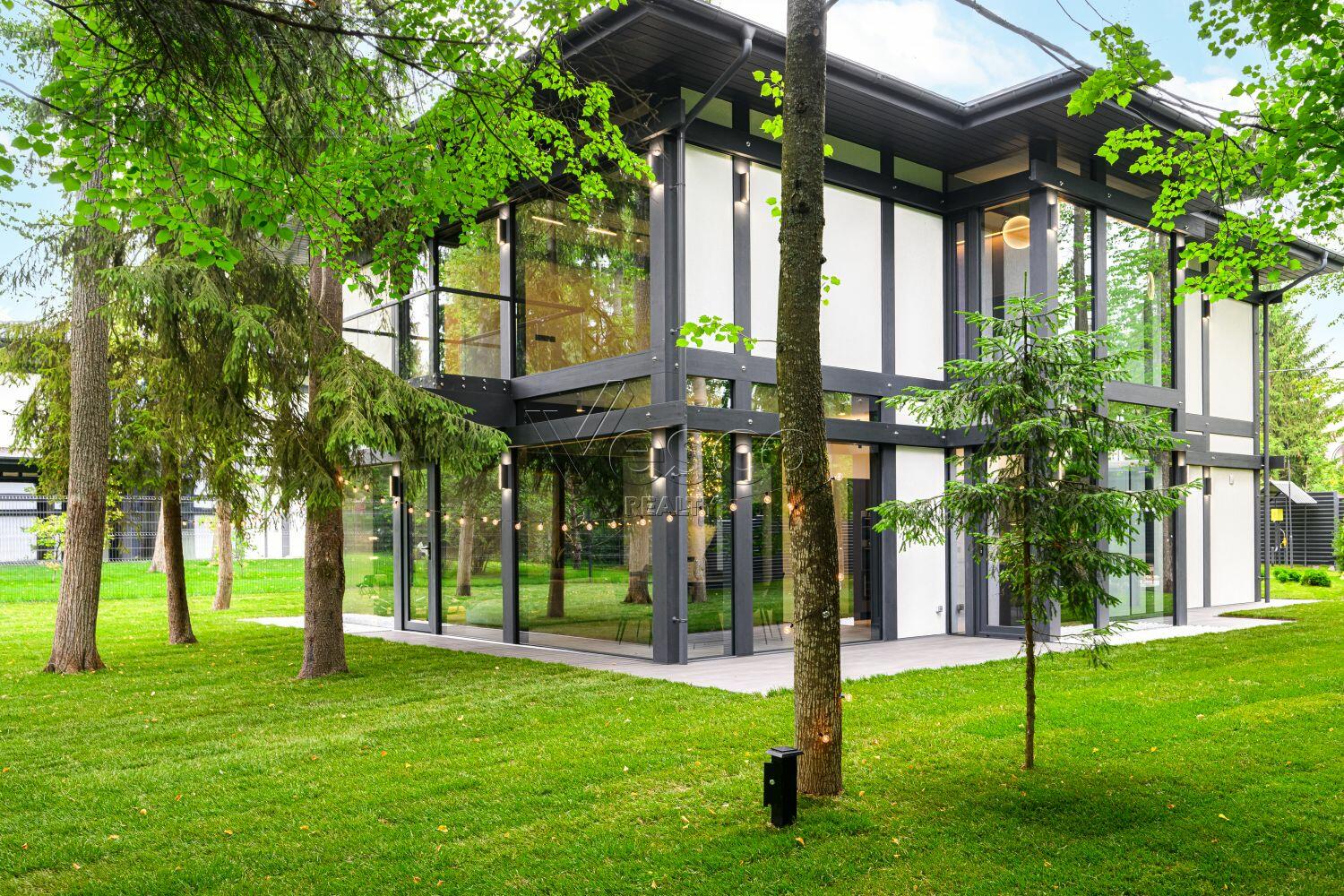 2-этажный коттедж 294 м² с отделкой