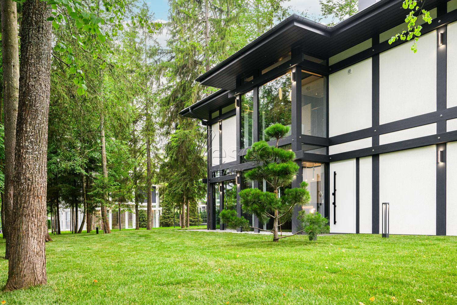 2-этажный коттедж 294 м² с отделкой