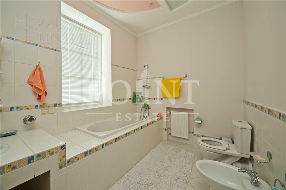 2-этажный коттедж 890 м² с отделкой