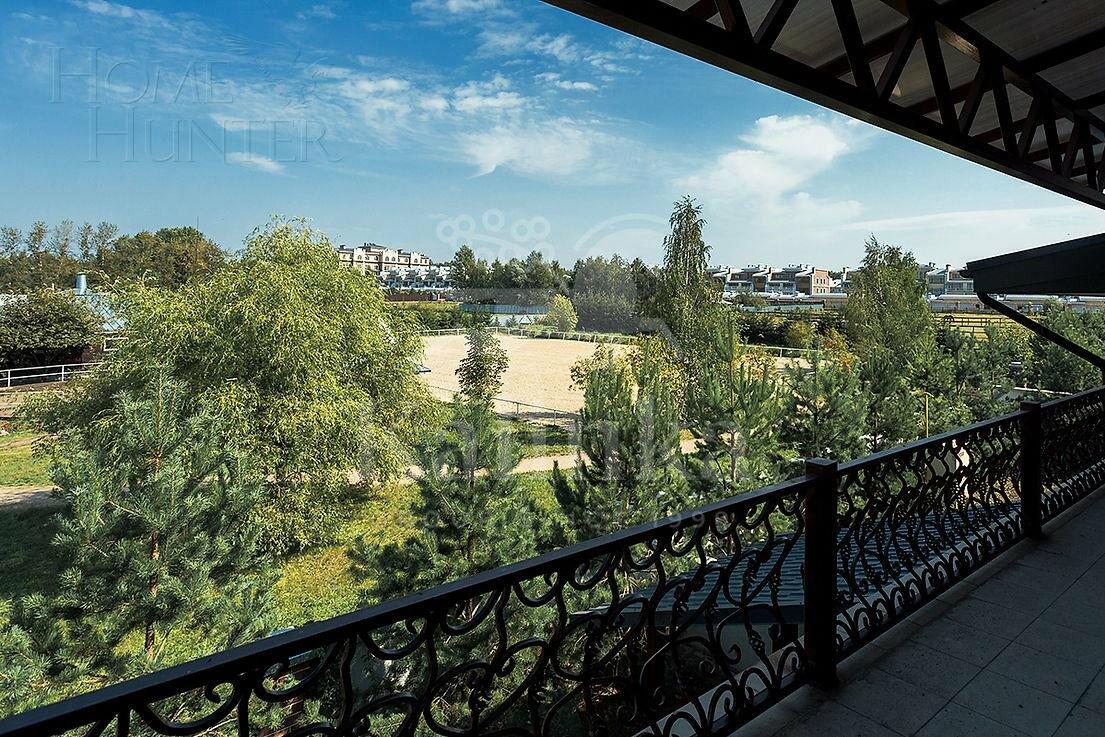 3-этажный таунхаус 360 м² с отделкой