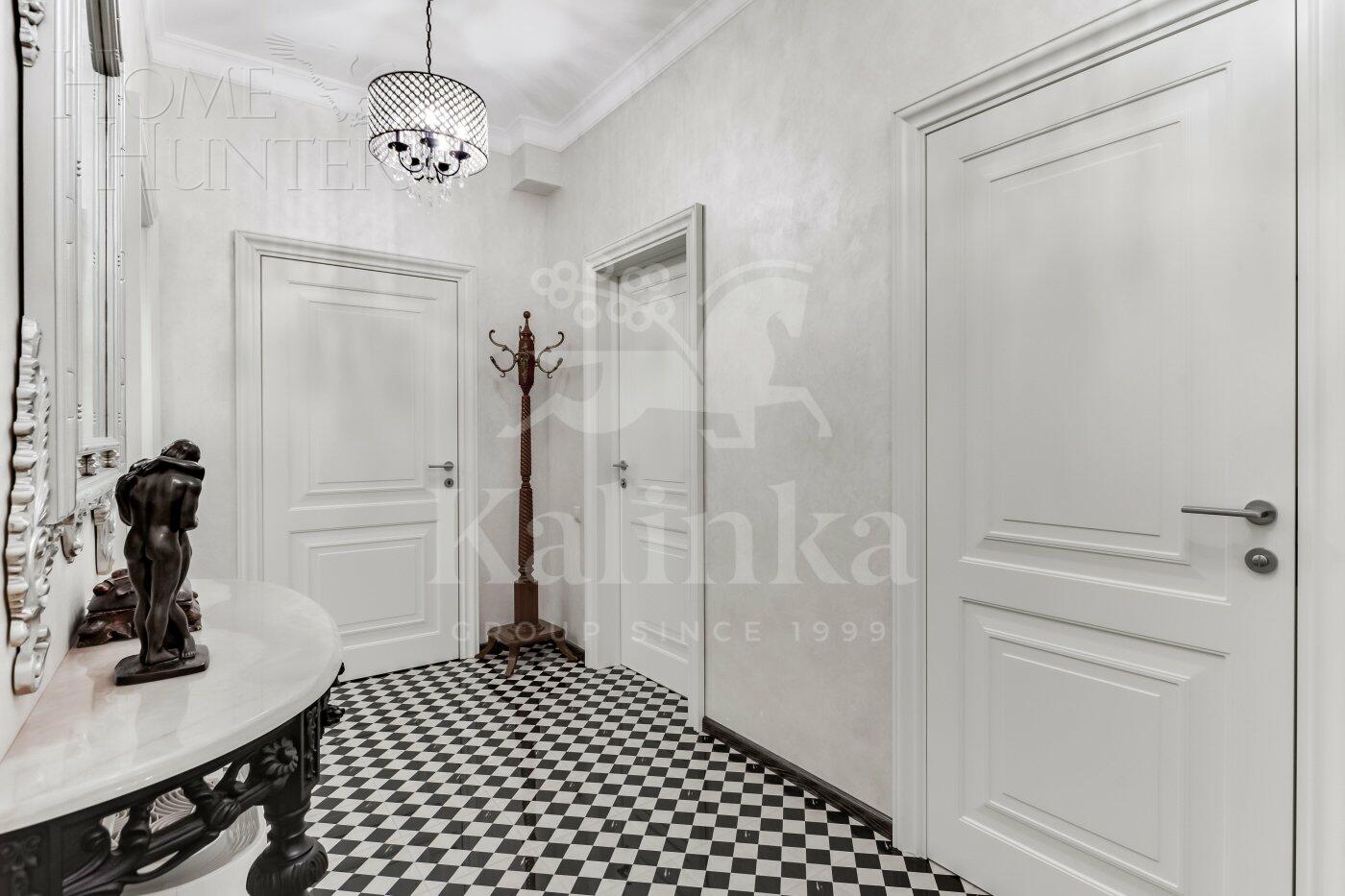 4-КОМН. КВАРТИРА С ОТДЕЛКОЙ 130 М² НА 4 ЭТАЖЕ