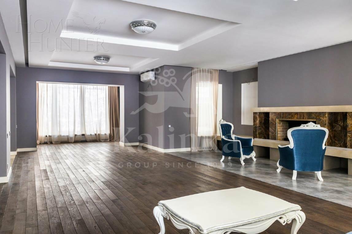 3-этажный таунхаус 360 м² с отделкой