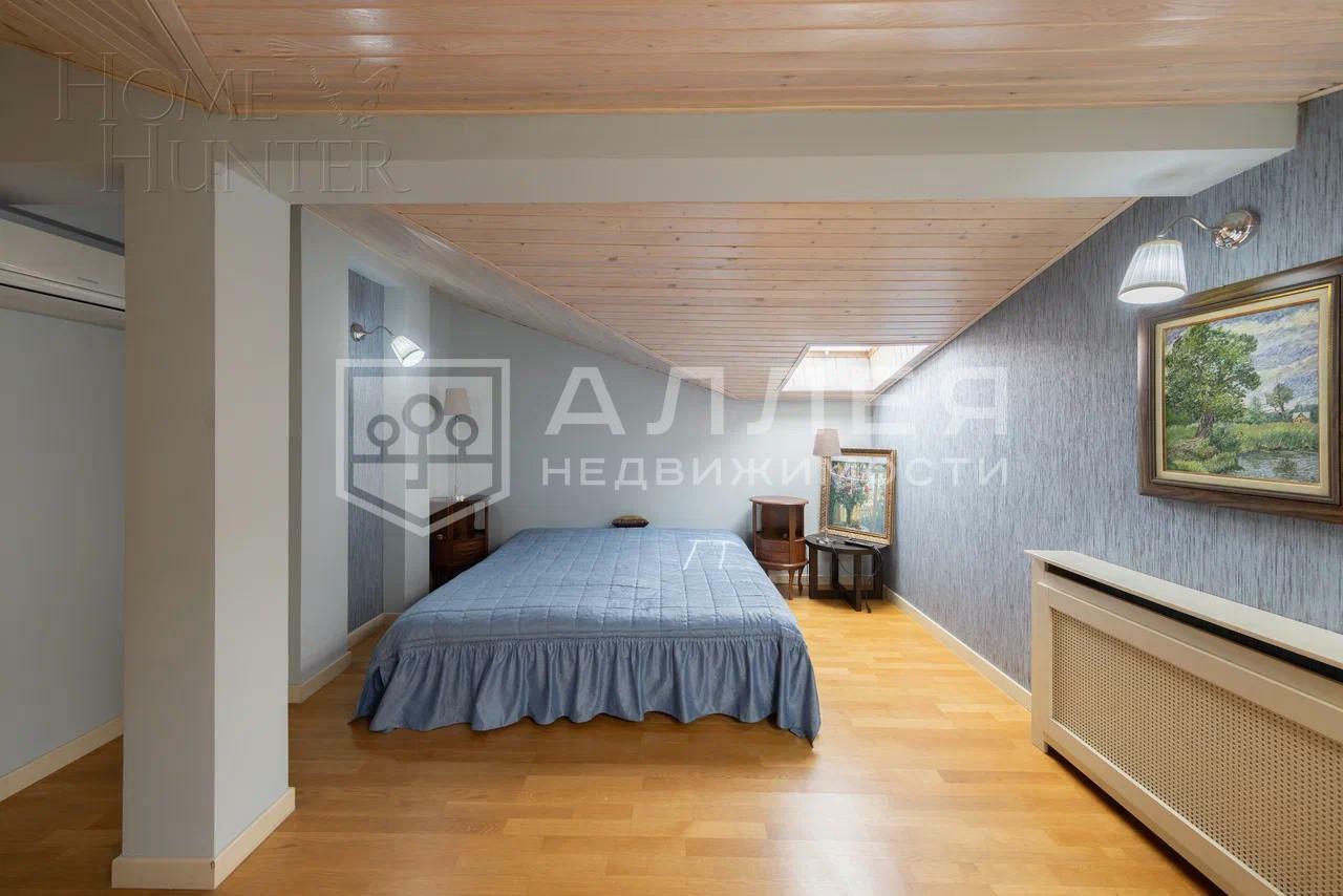 2-этажный коттедж 1 400 м² с отделкой