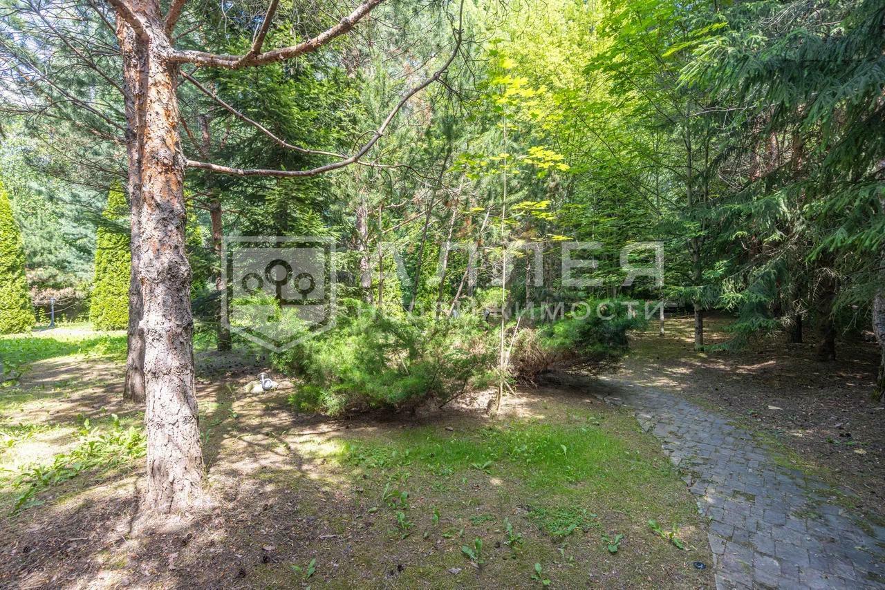 2-этажный коттедж 1 400 м² с отделкой