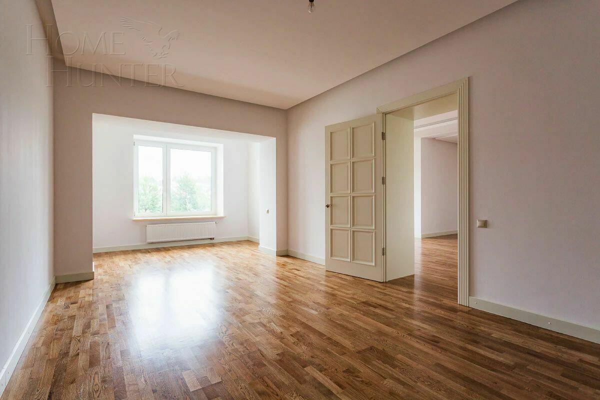 2-этажный коттедж 1 008 м² с отделкой