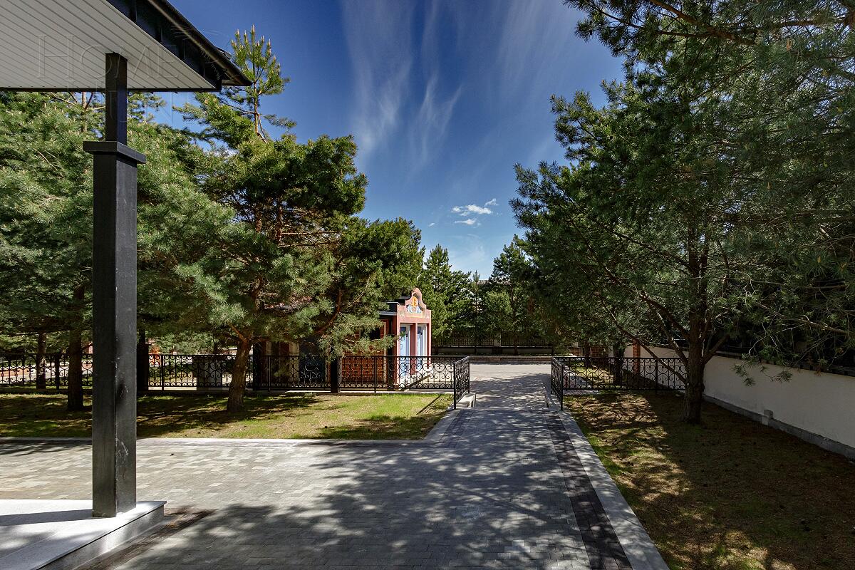 2-этажный коттедж 445.4 м² с отделкой