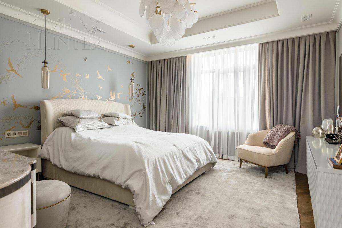 3-этажный коттедж 1 100 м² с отделкой