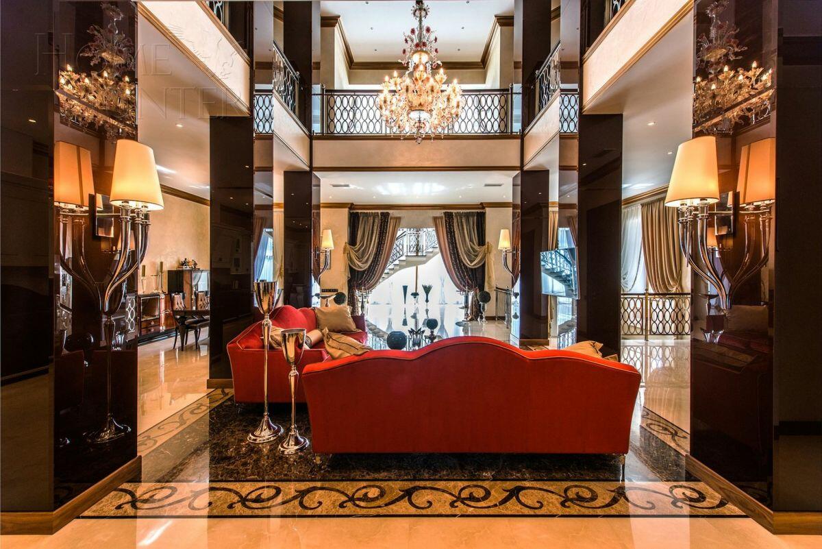 2-этажный коттедж 1 250 м² с отделкой