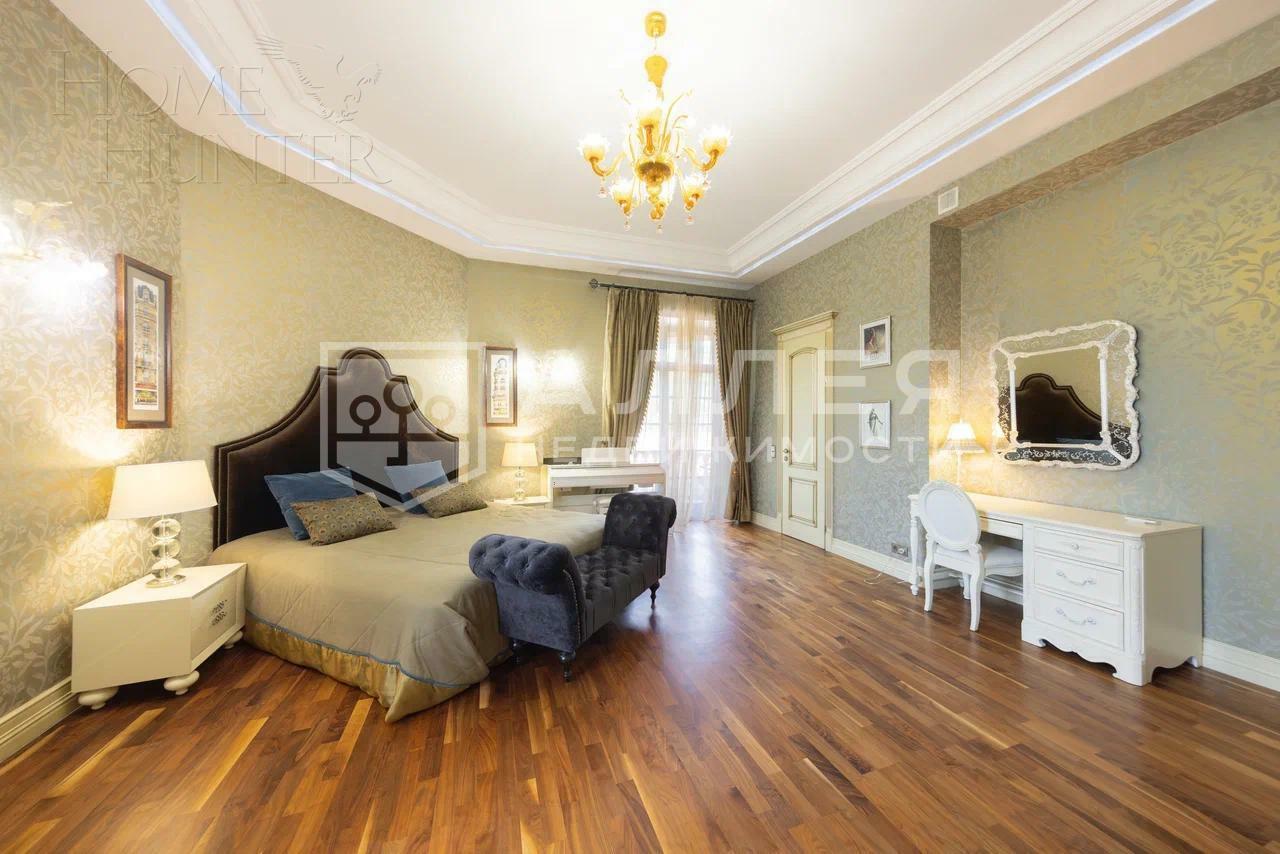 2-этажный коттедж 1 400 м² с отделкой