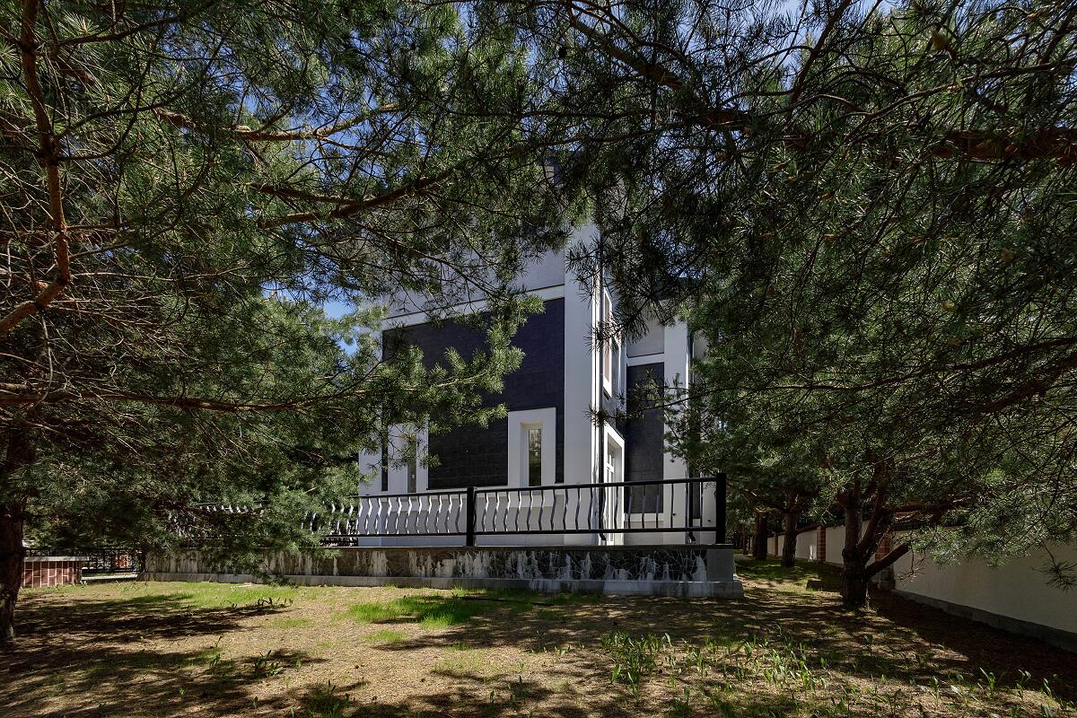 2-этажный коттедж 445.4 м² с отделкой