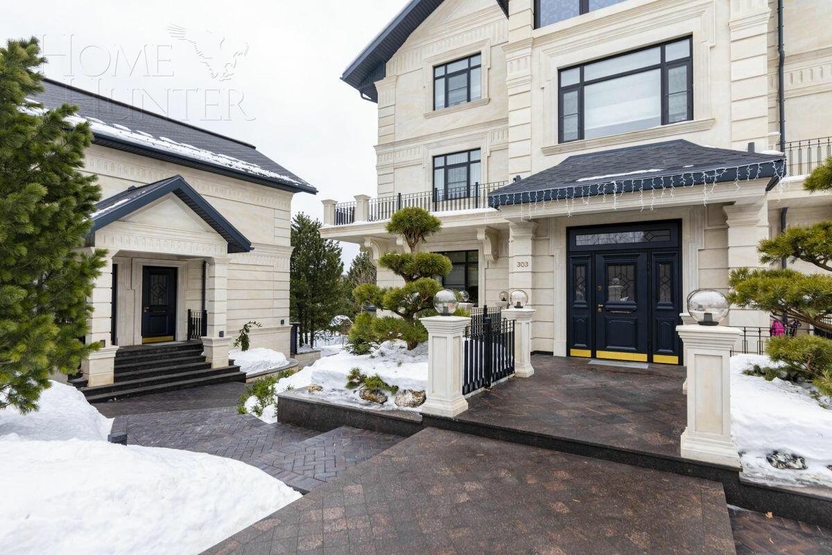 3-этажный коттедж 1 100 м² с отделкой