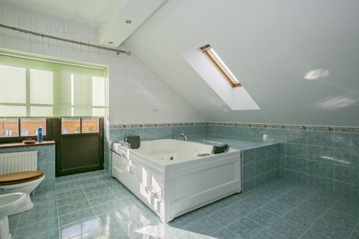 2-этажный коттедж 300 м² с отделкой