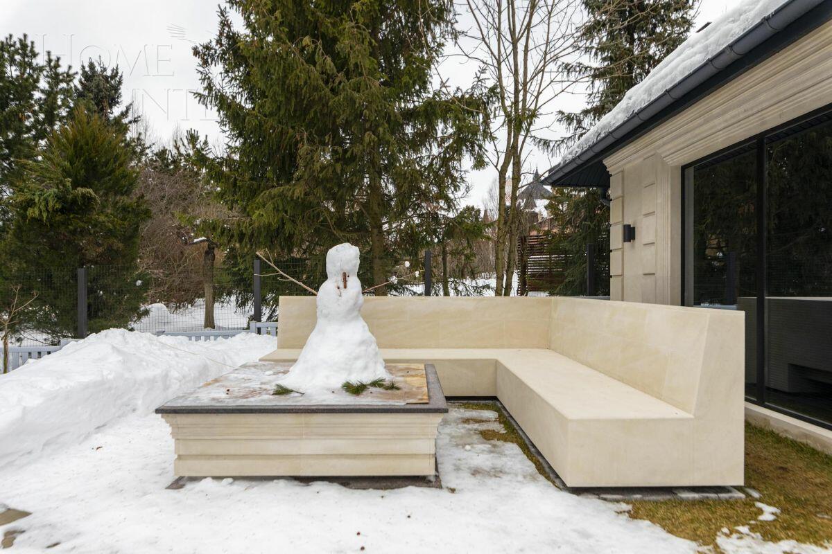 3-этажный коттедж 1 100 м² с отделкой