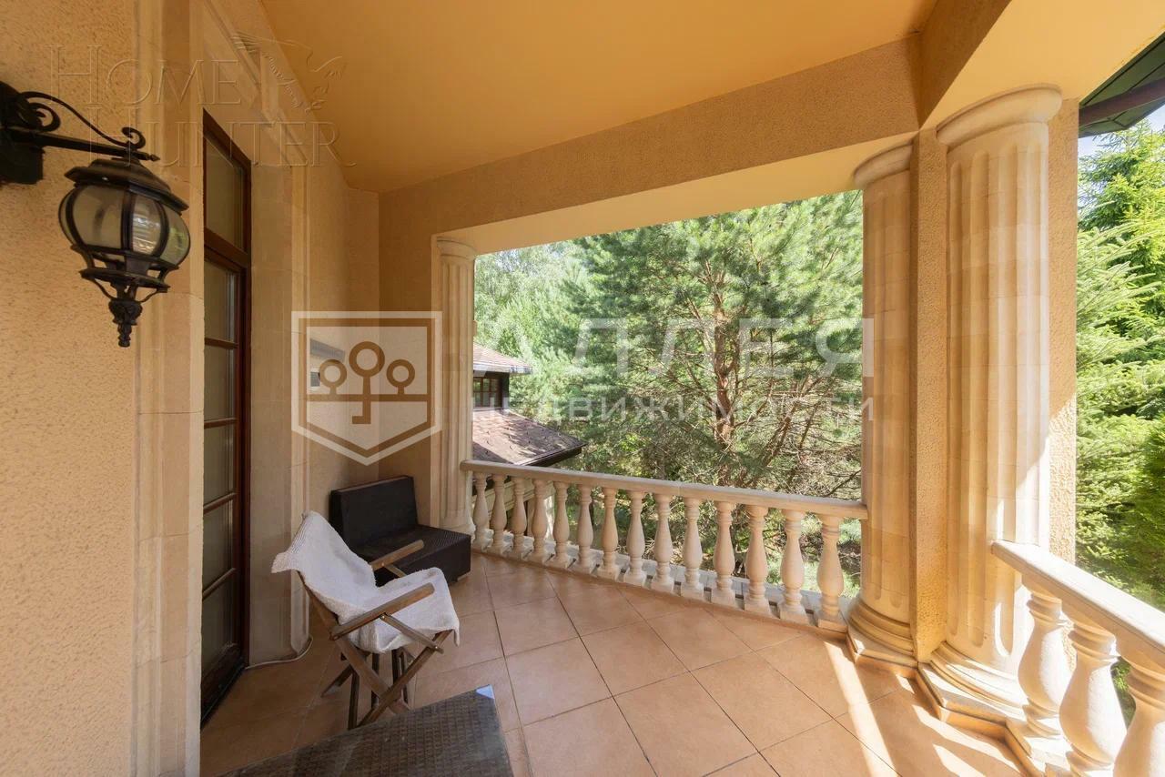 2-этажный коттедж 1 400 м² с отделкой