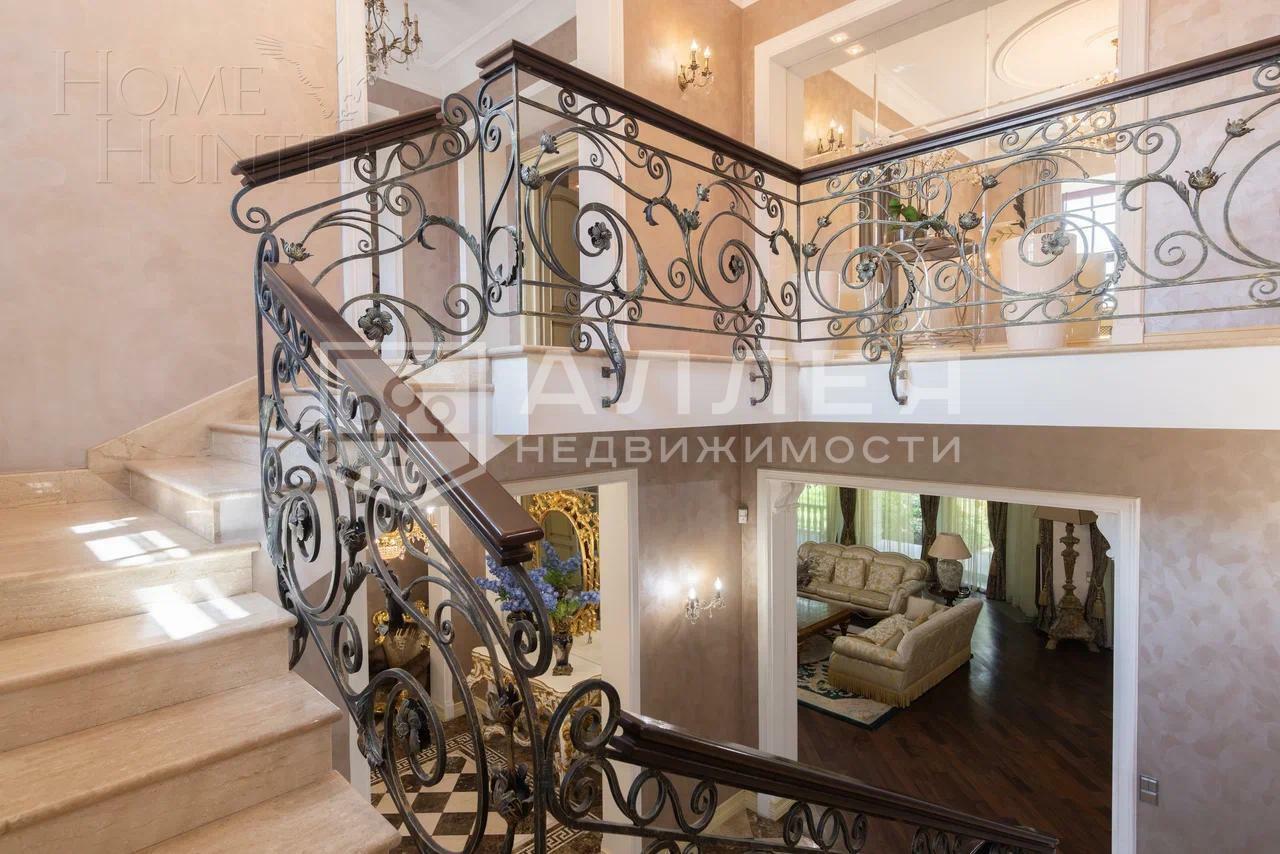 2-этажный коттедж 1 400 м² с отделкой