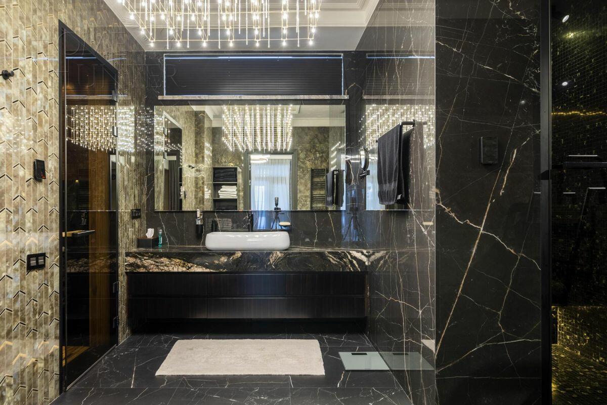 3-этажный коттедж 1 100 м² с отделкой