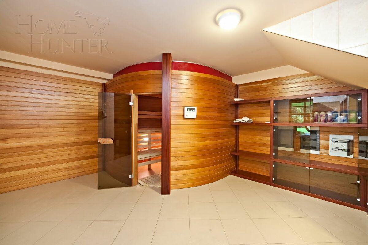 1-этажный коттедж 1 000 м² с отделкой