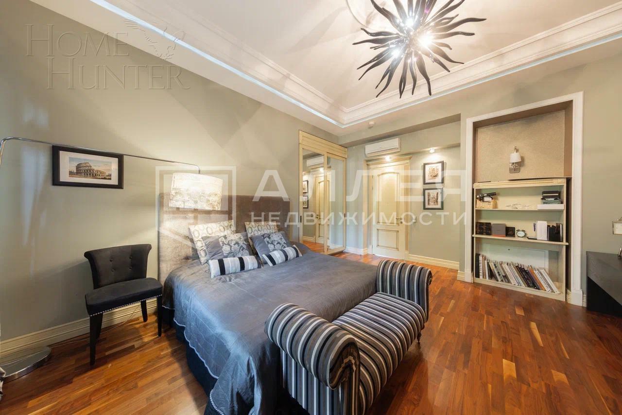 2-этажный коттедж 1 400 м² с отделкой