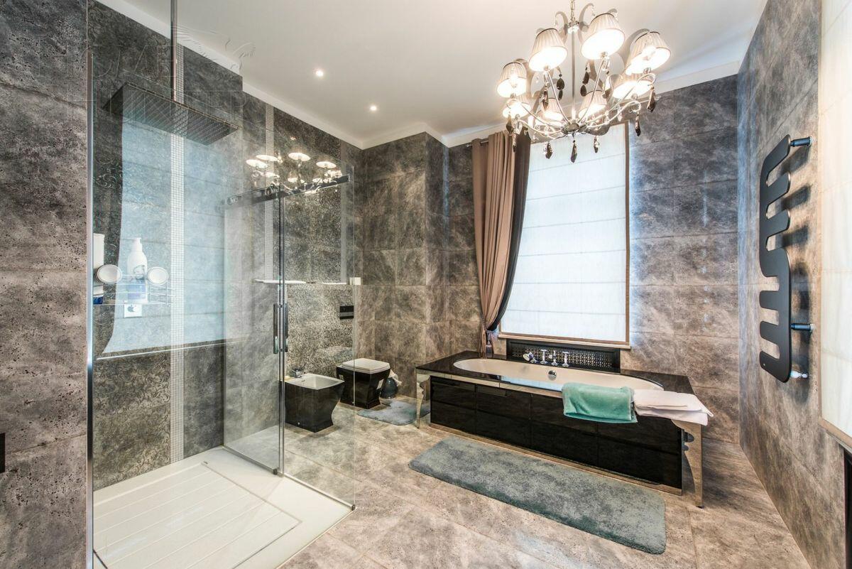 2-этажный коттедж 1 250 м² с отделкой