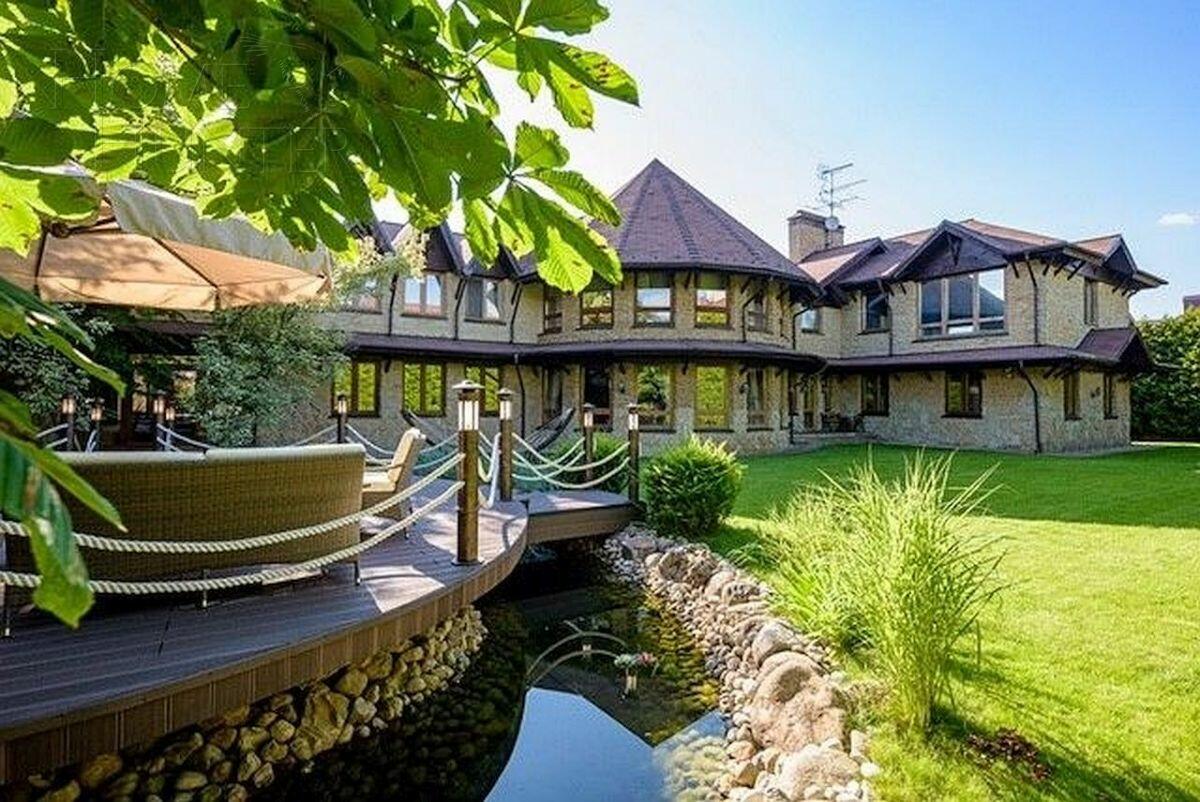 2-этажный коттедж 960 м² с отделкой