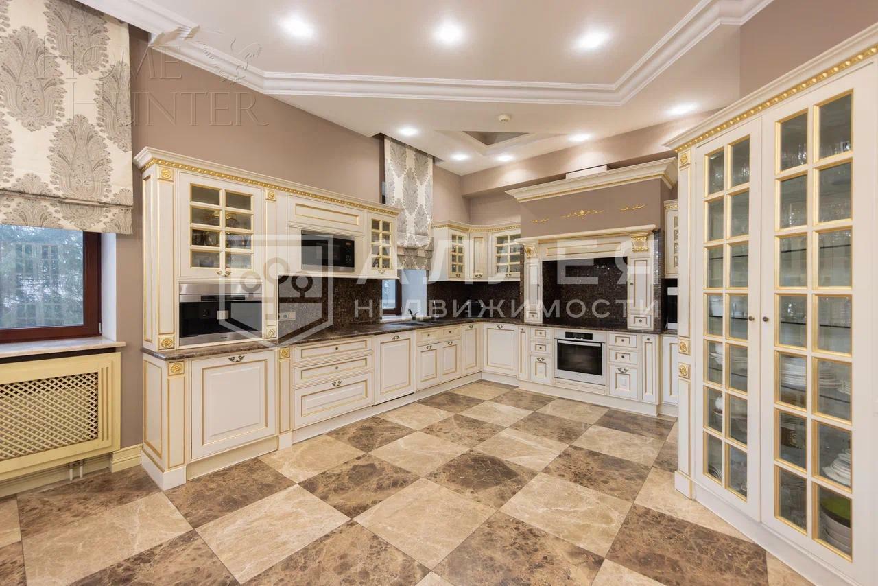 2-этажный коттедж 1 400 м² с отделкой