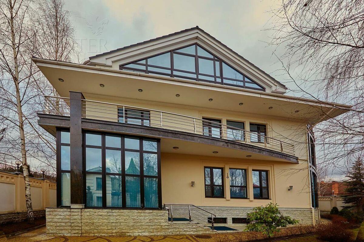 2-этажный коттедж 800 м² с отделкой