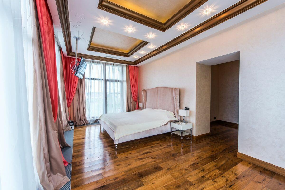 2-этажный коттедж 1 250 м² с отделкой