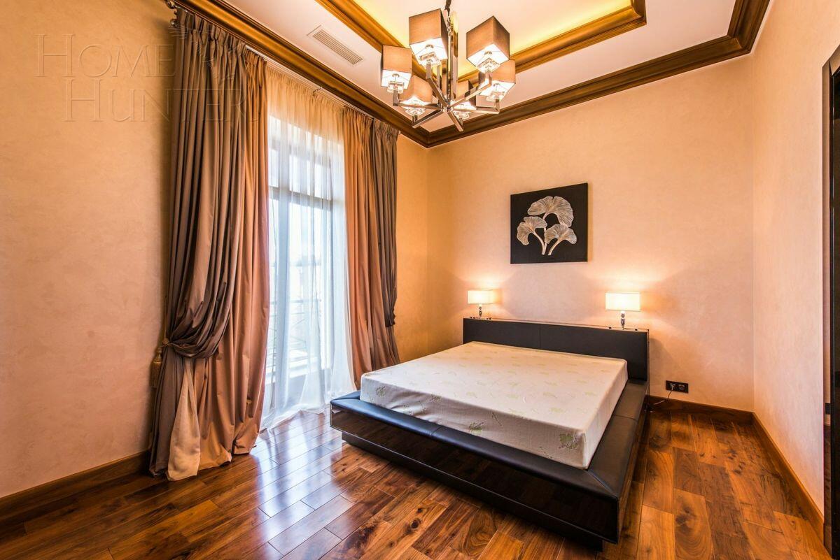 2-этажный коттедж 1 250 м² с отделкой