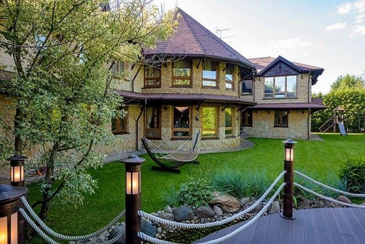 2-этажный коттедж 960 м² с отделкой