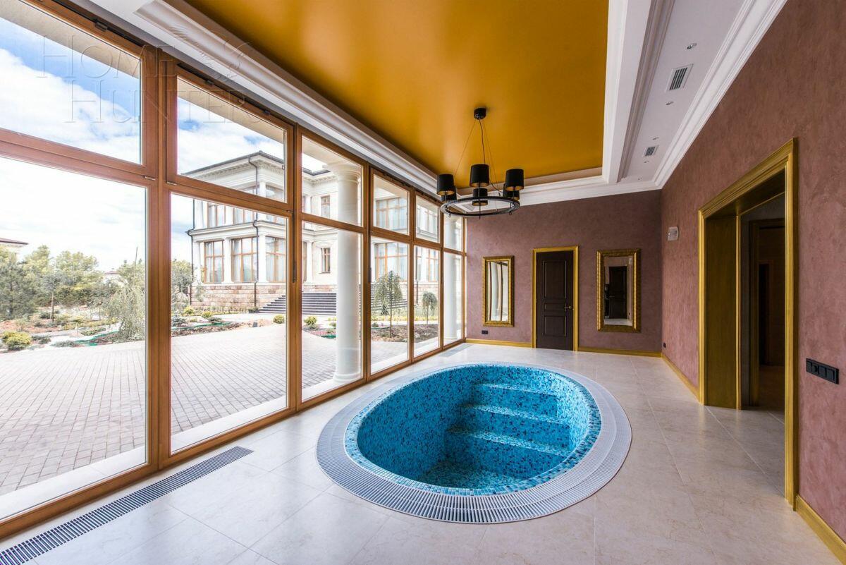 2-этажный коттедж 1 250 м² с отделкой