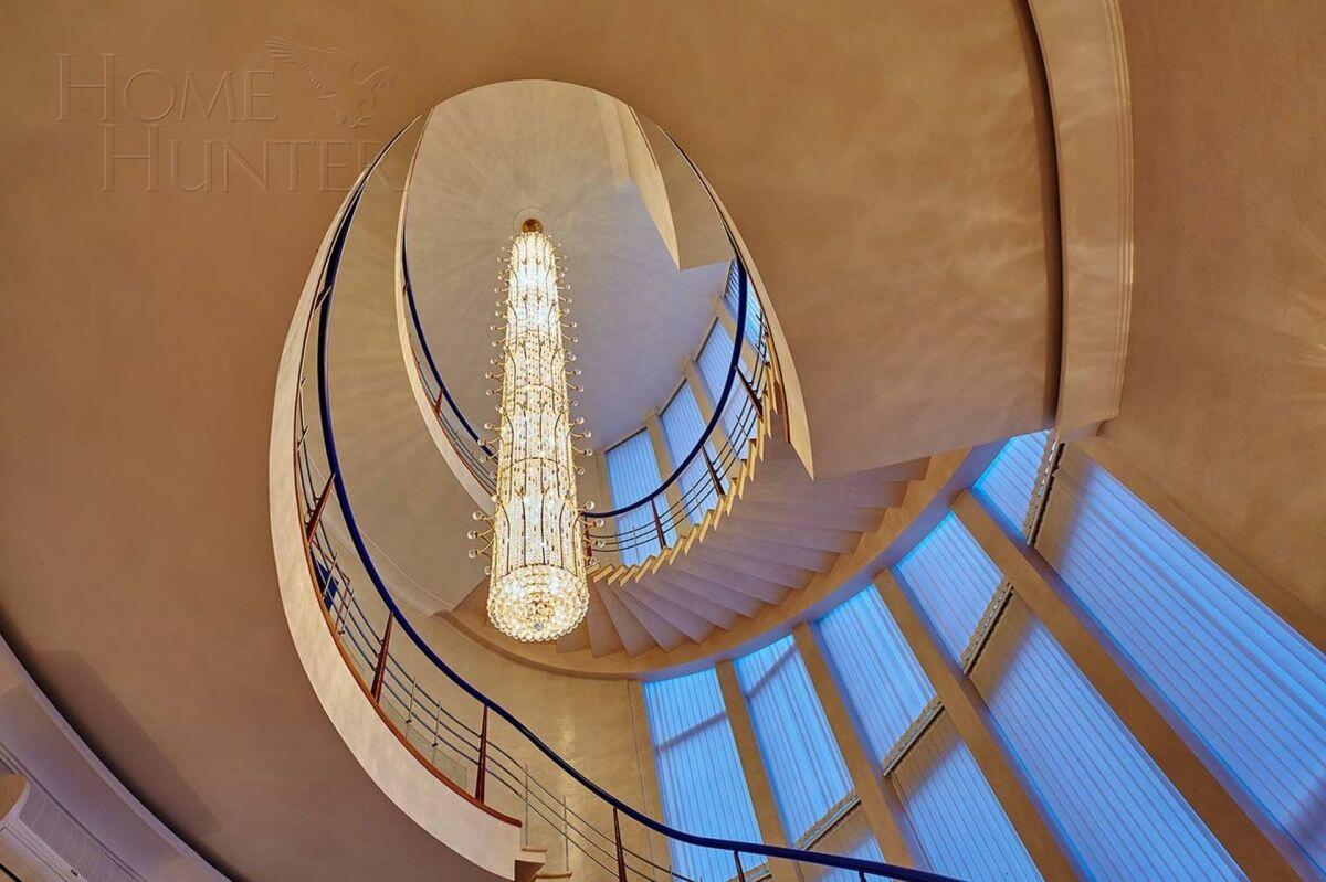 2-этажный коттедж 800 м² с отделкой