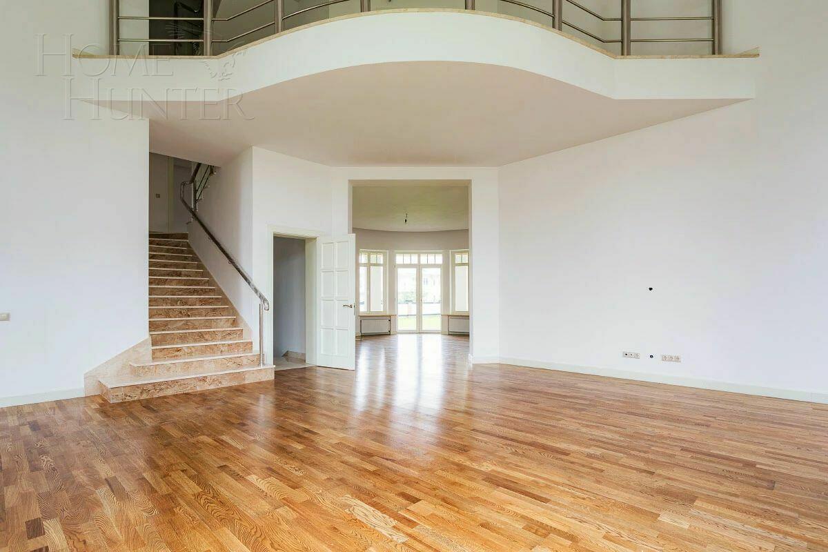 2-этажный коттедж 1 008 м² с отделкой