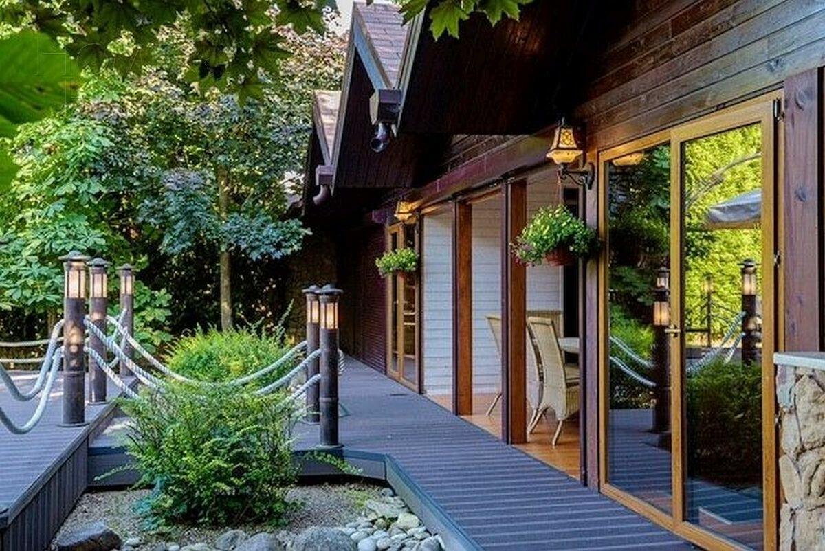 2-этажный коттедж 960 м² с отделкой