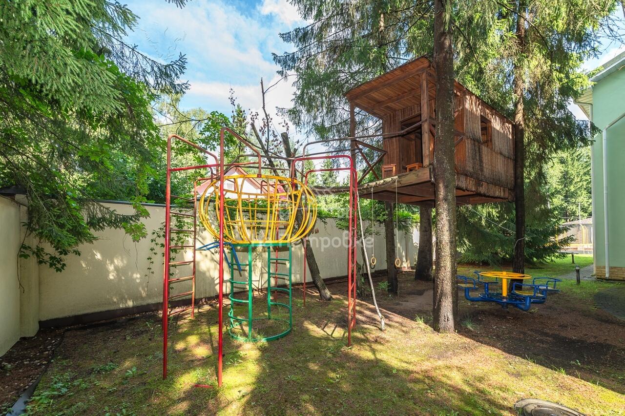 2-этажный коттедж 793 м² без отделки